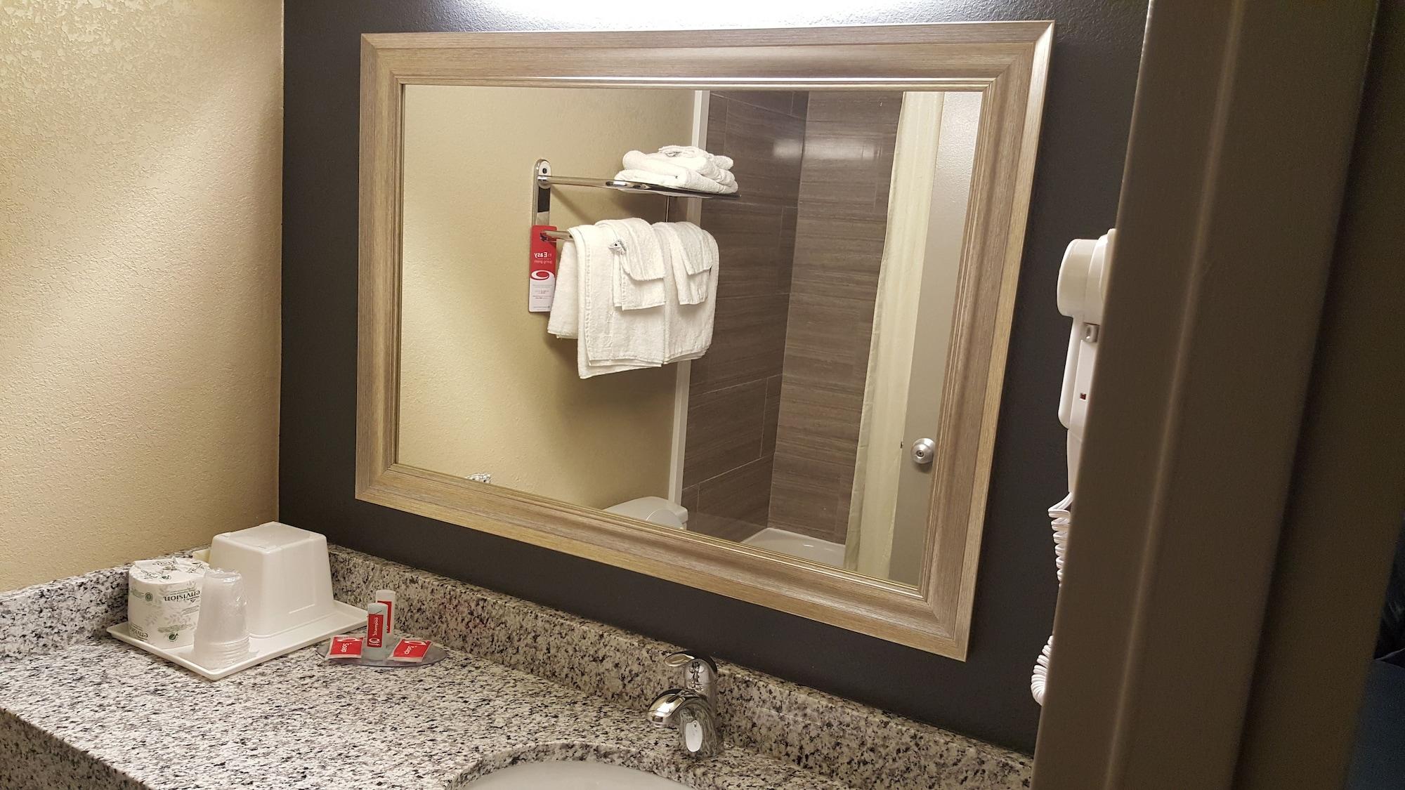 Econolodge Framingham-Boston Екстериор снимка