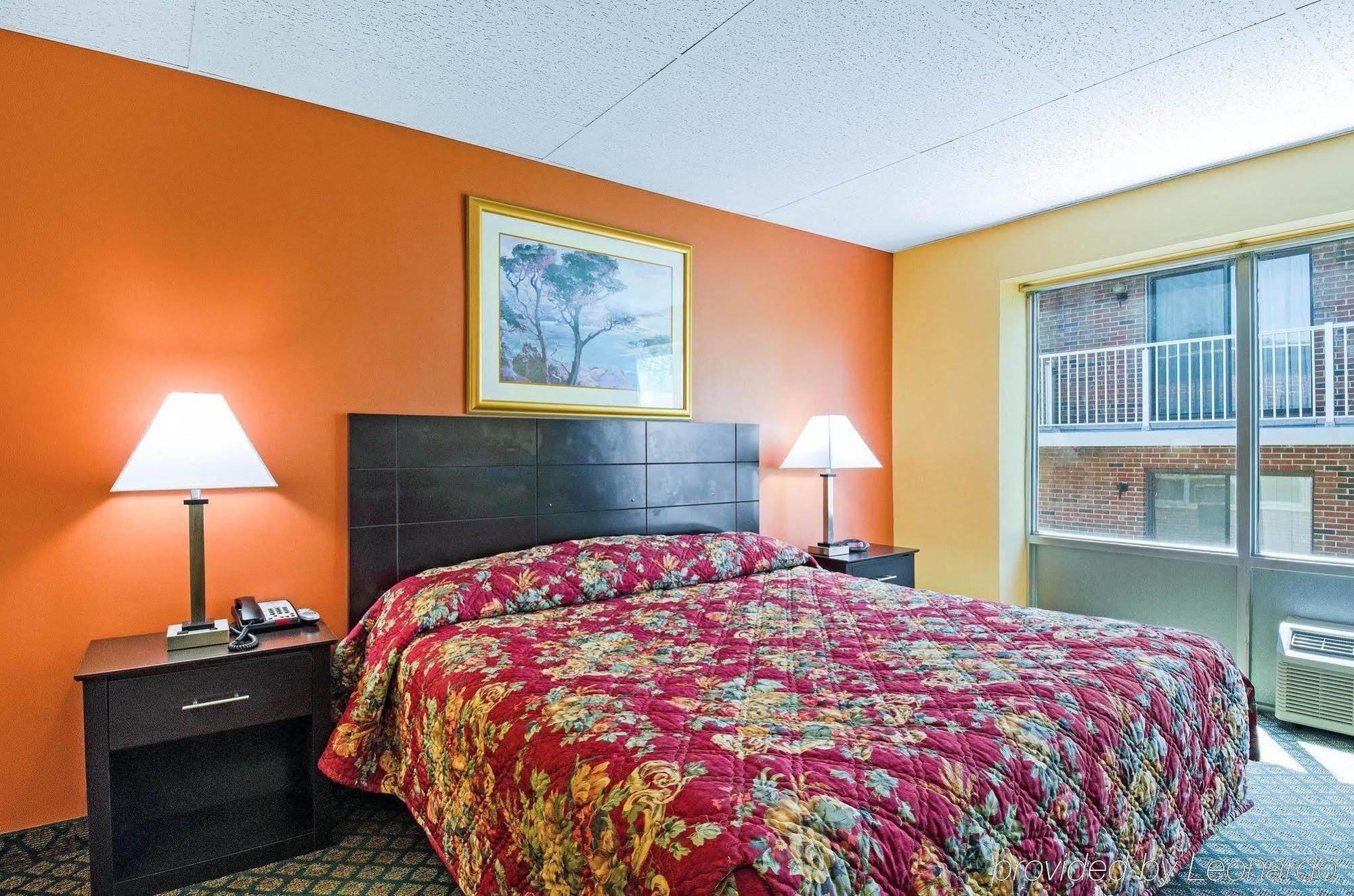 Econolodge Framingham-Boston Екстериор снимка