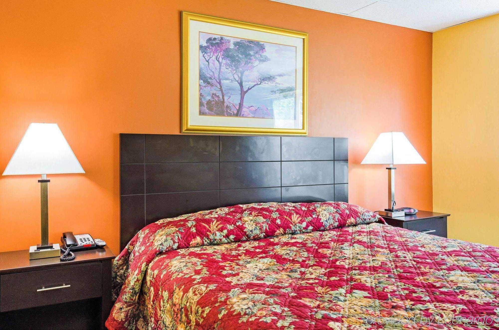 Econolodge Framingham-Boston Екстериор снимка