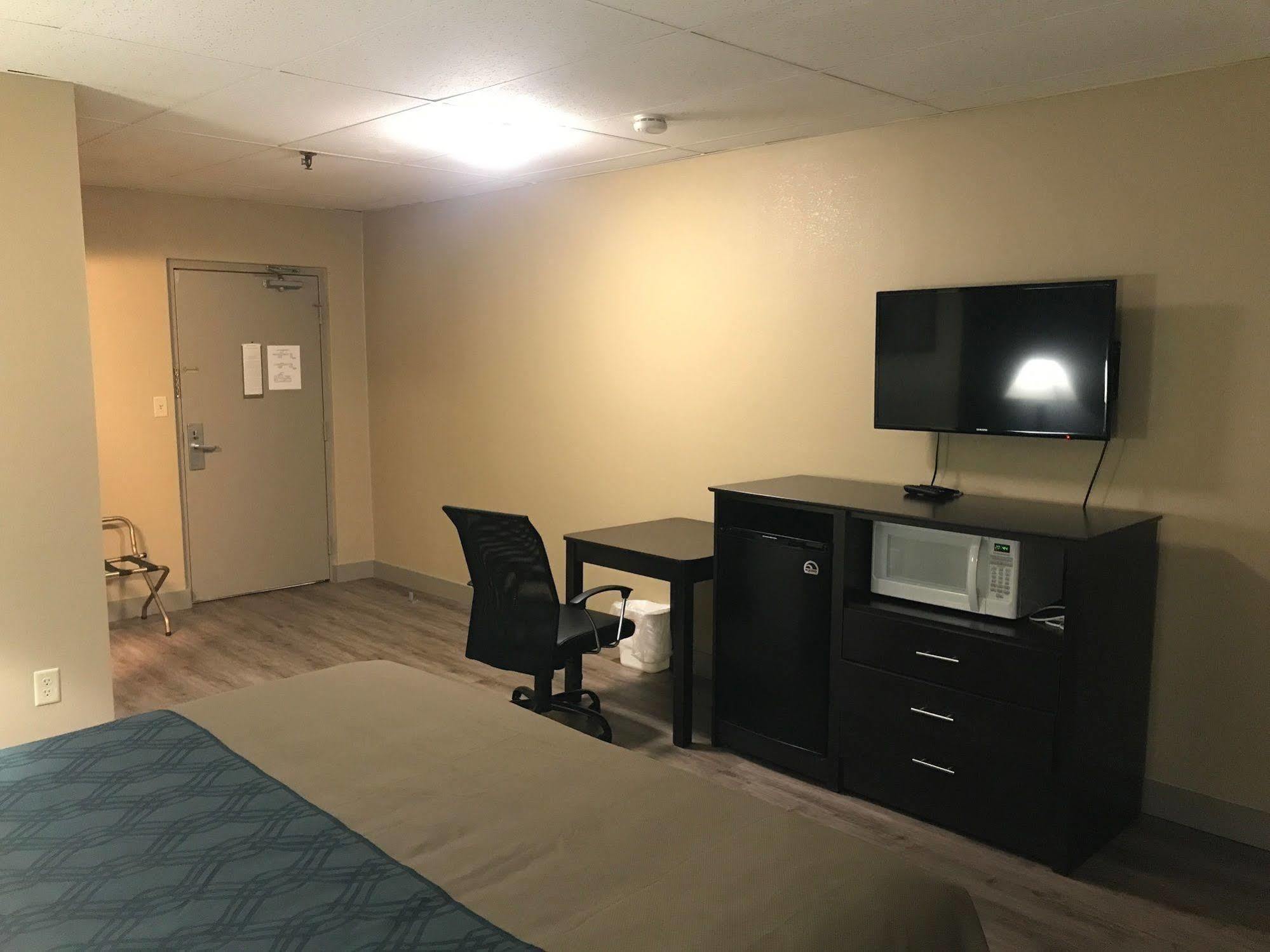 Econolodge Framingham-Boston Екстериор снимка