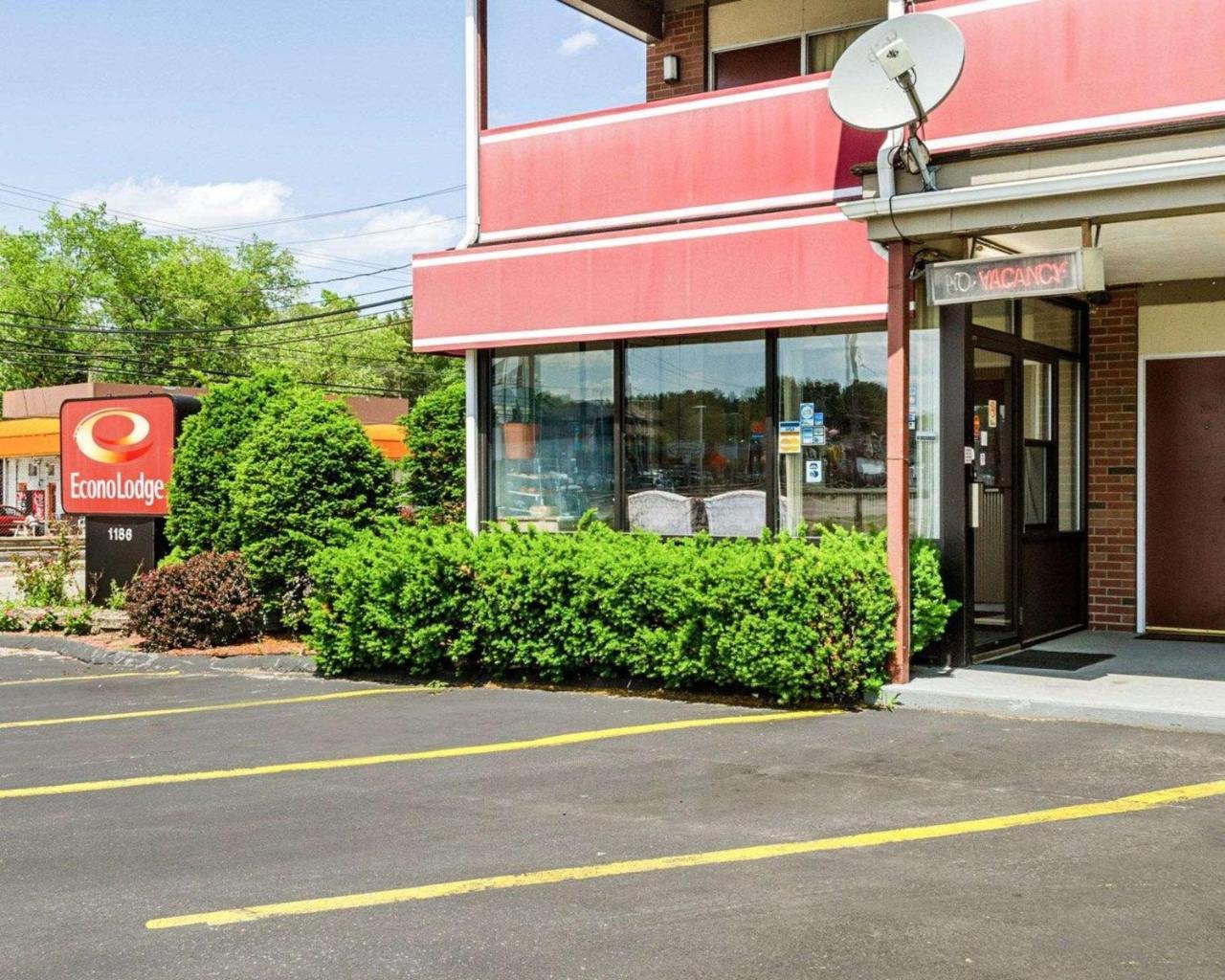 Econolodge Framingham-Boston Екстериор снимка