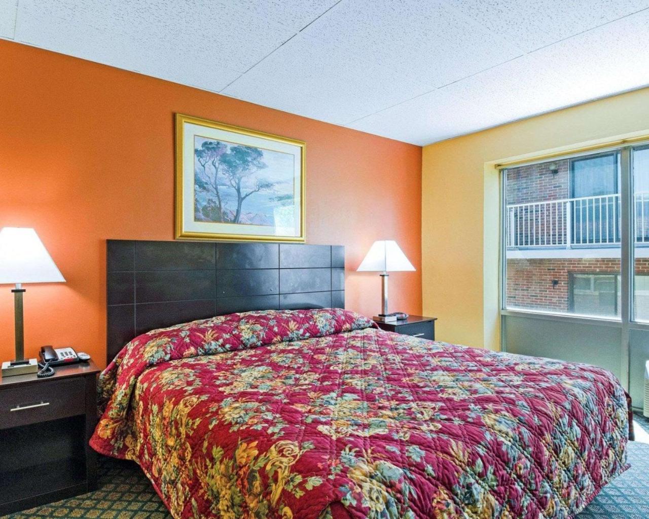 Econolodge Framingham-Boston Екстериор снимка
